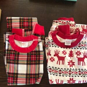 Hanna Andersson Christmas Pajamas Size 140 lot of 2. Like new.